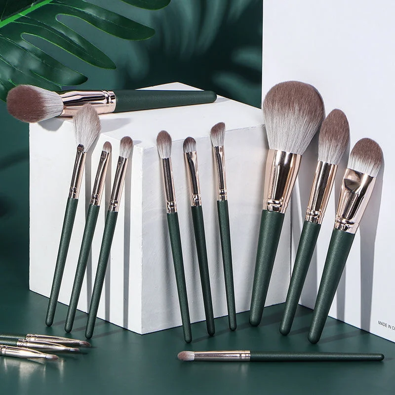 New Arrival Portable Beginner Beauty Tool 14 PCS Wooden Handle Super Soft Full Set Synthetic Hair Makeup Brush Set